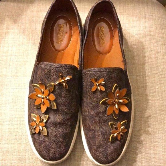EARLY CHRISTMAS SPECIAL: Michael Kors Slip-On Floral Sneakers - 8.5 - Picture 1 of 3